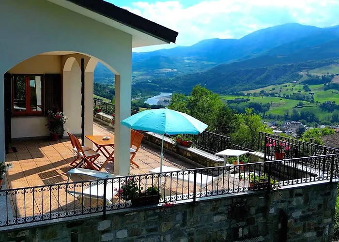 Willa Casa Del Bosco - Vista Mozzafiato & Parco 4 Ettari Bobbio